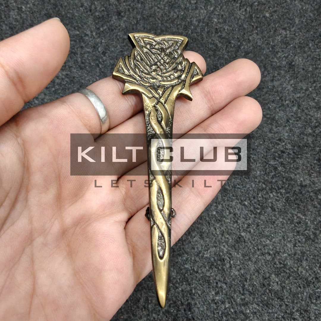 Thistle kilt pin